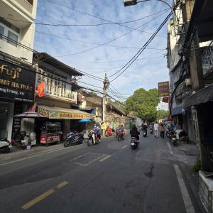 Bán nhà mặt tiền Hồ Bá Kiện