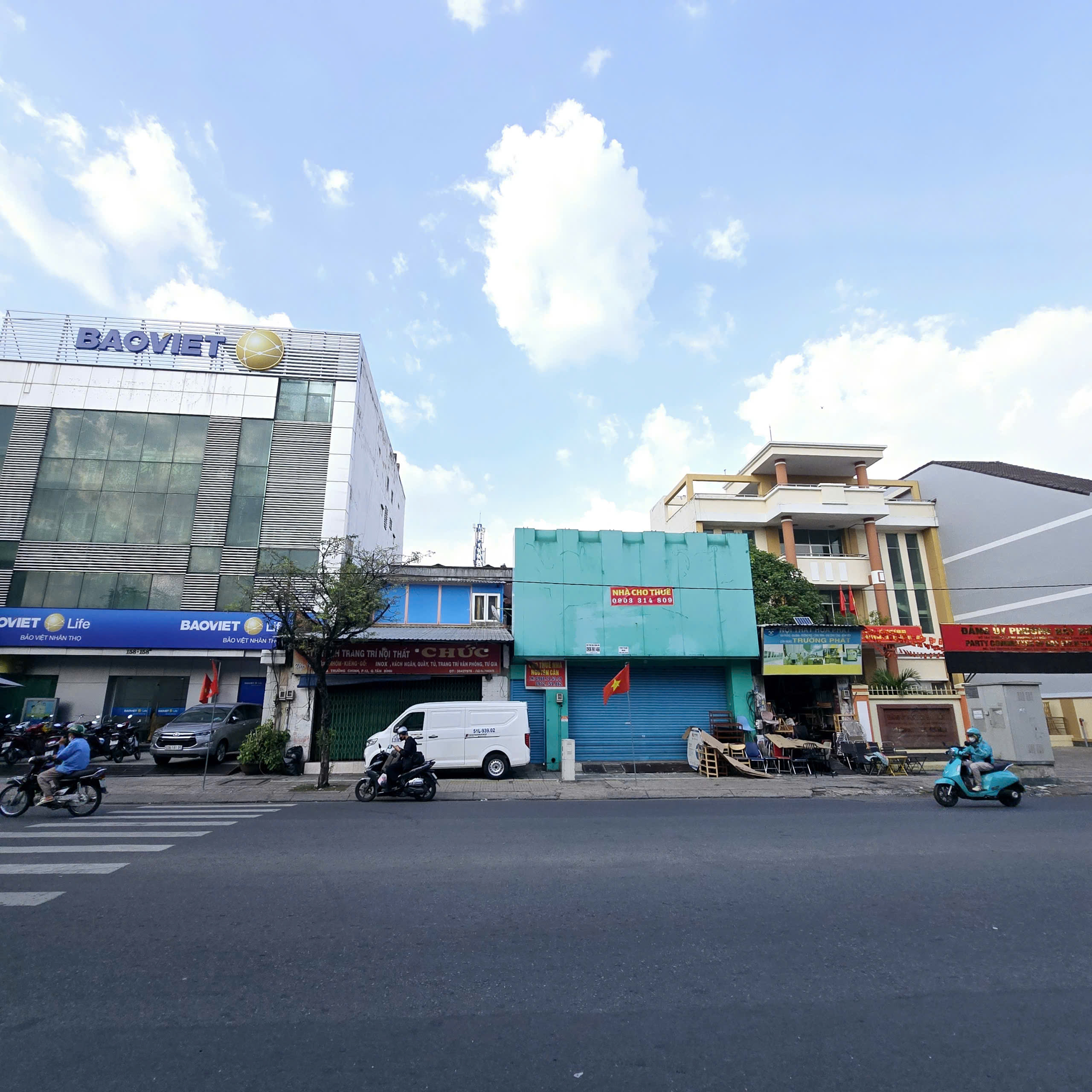 Bán nhà mặt tiền 156-156A Trường Chinh