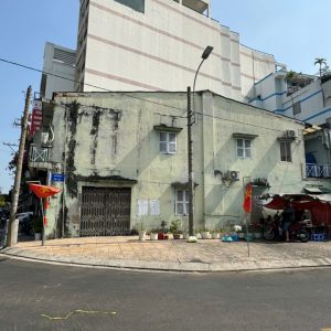 Bán nhà mặt tiền đường Kim Biên