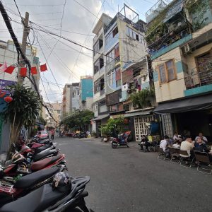 Bán nhà hẻm 658/15-17 CMT8