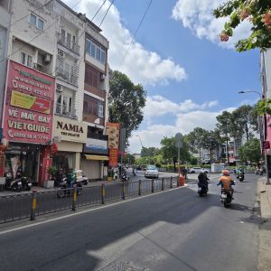 Bán nhà mặt tiền đường Út TỊch