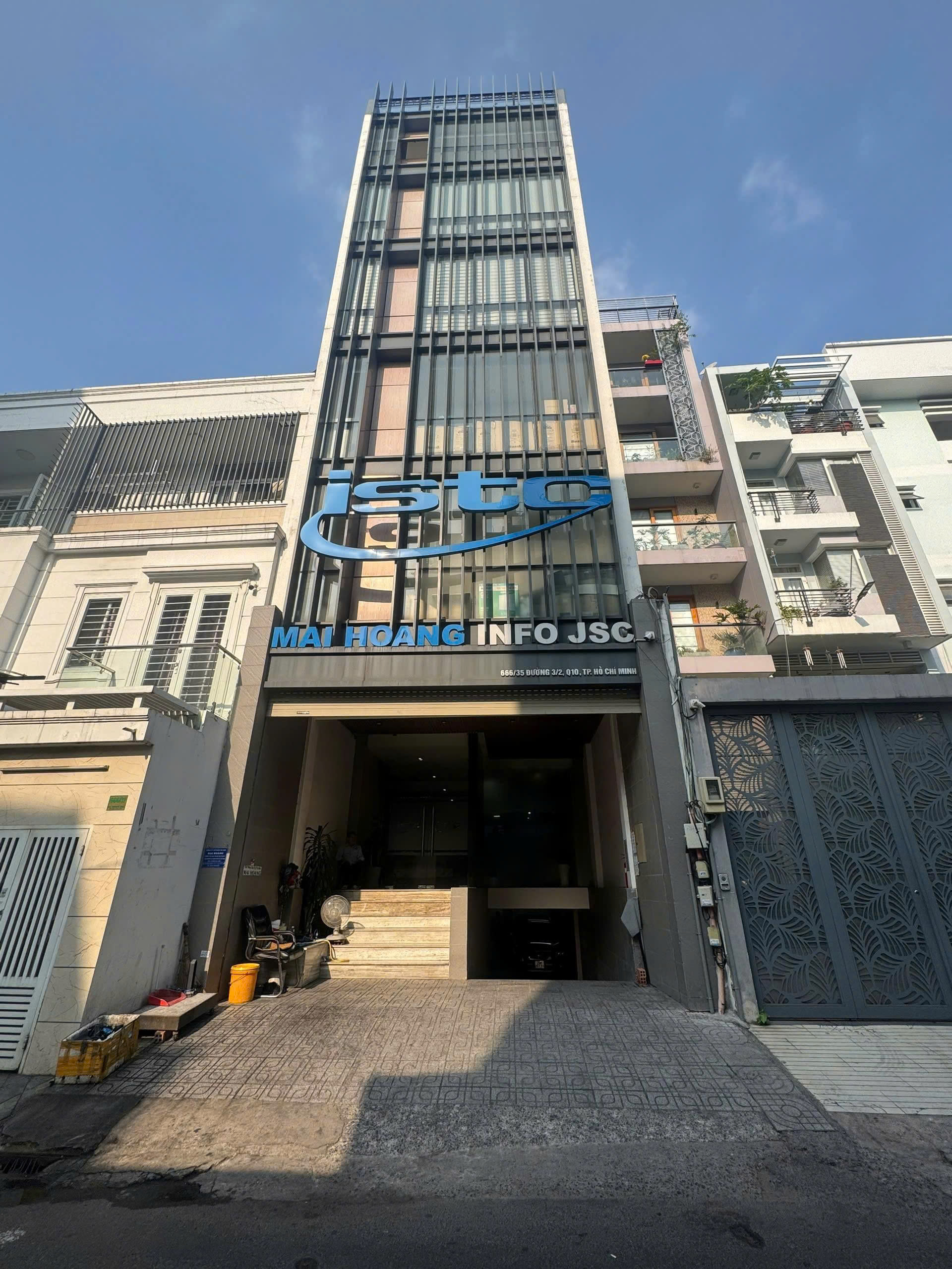 Bán tòa nhà 666/35 đường 3/2