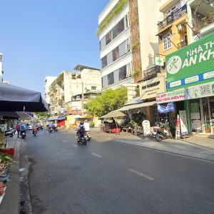 Bán nhà mặt tiền 97 Hòa Hưng