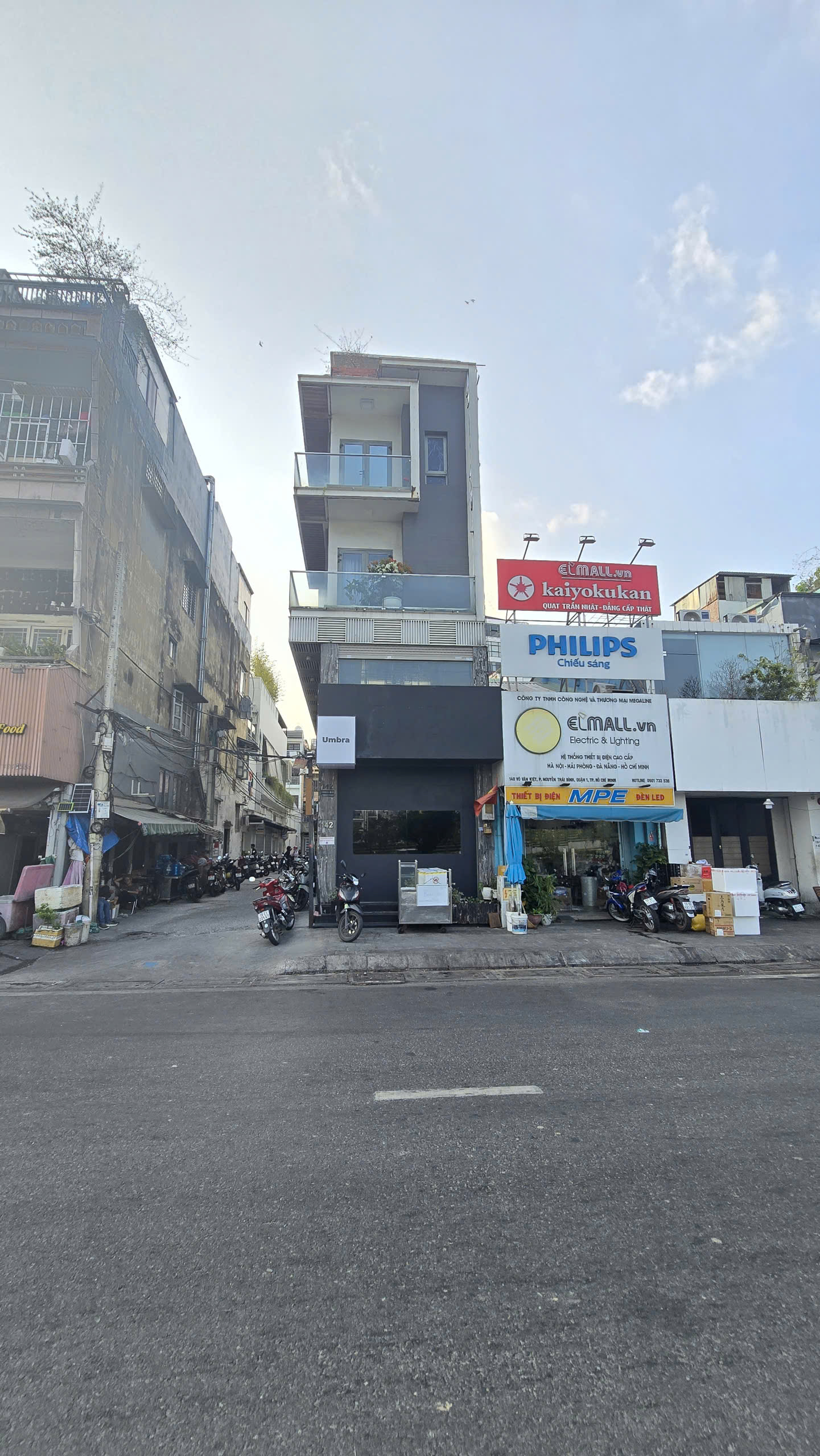 bán nhà góc 2 mặt tiền 142 võ văn kiệt