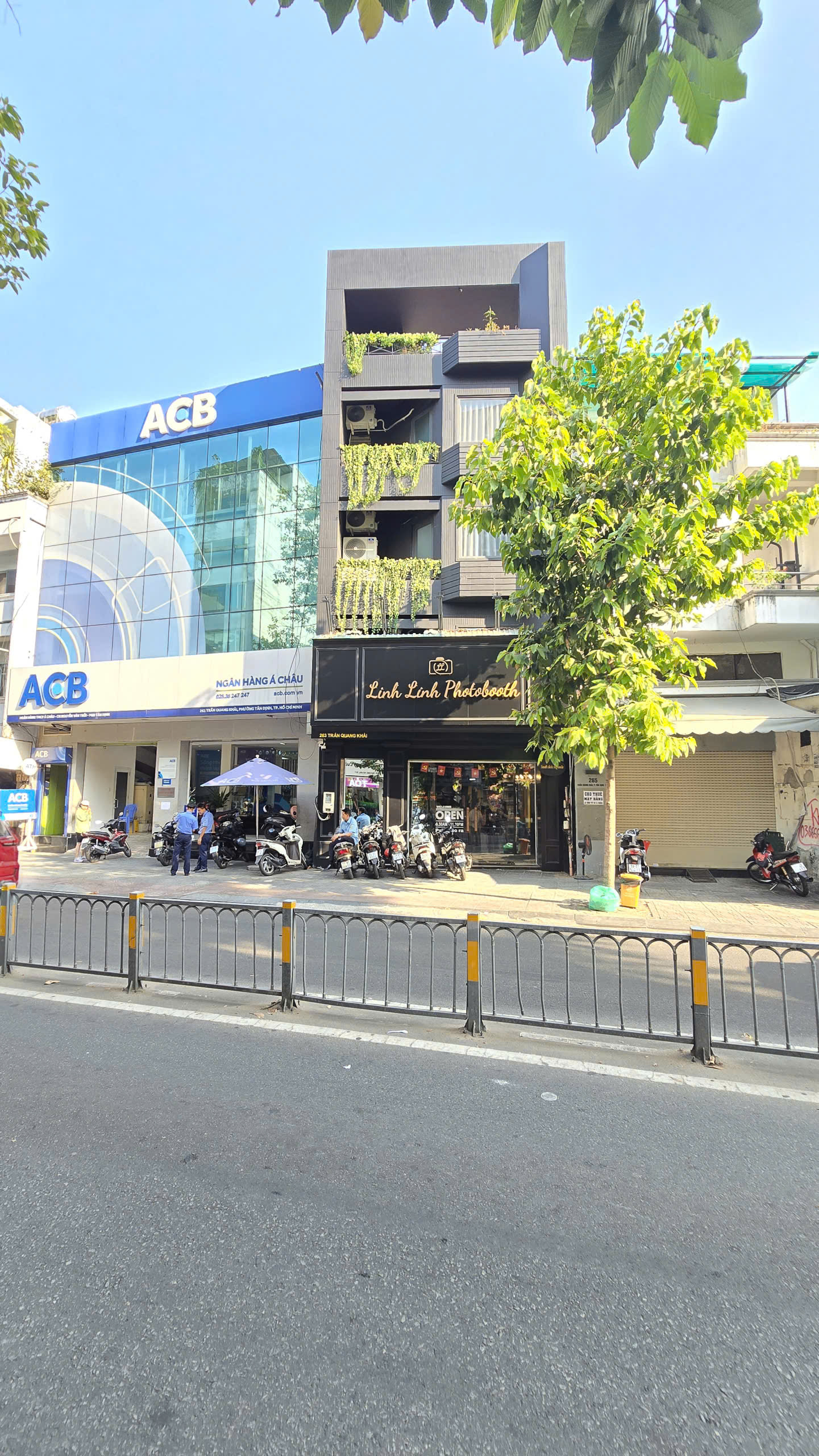 Bán nhà mặt tiền đường Trần Quang Khải