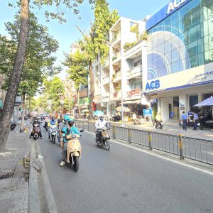 Bán nhà mặt tiền đường Trần Quang Khải