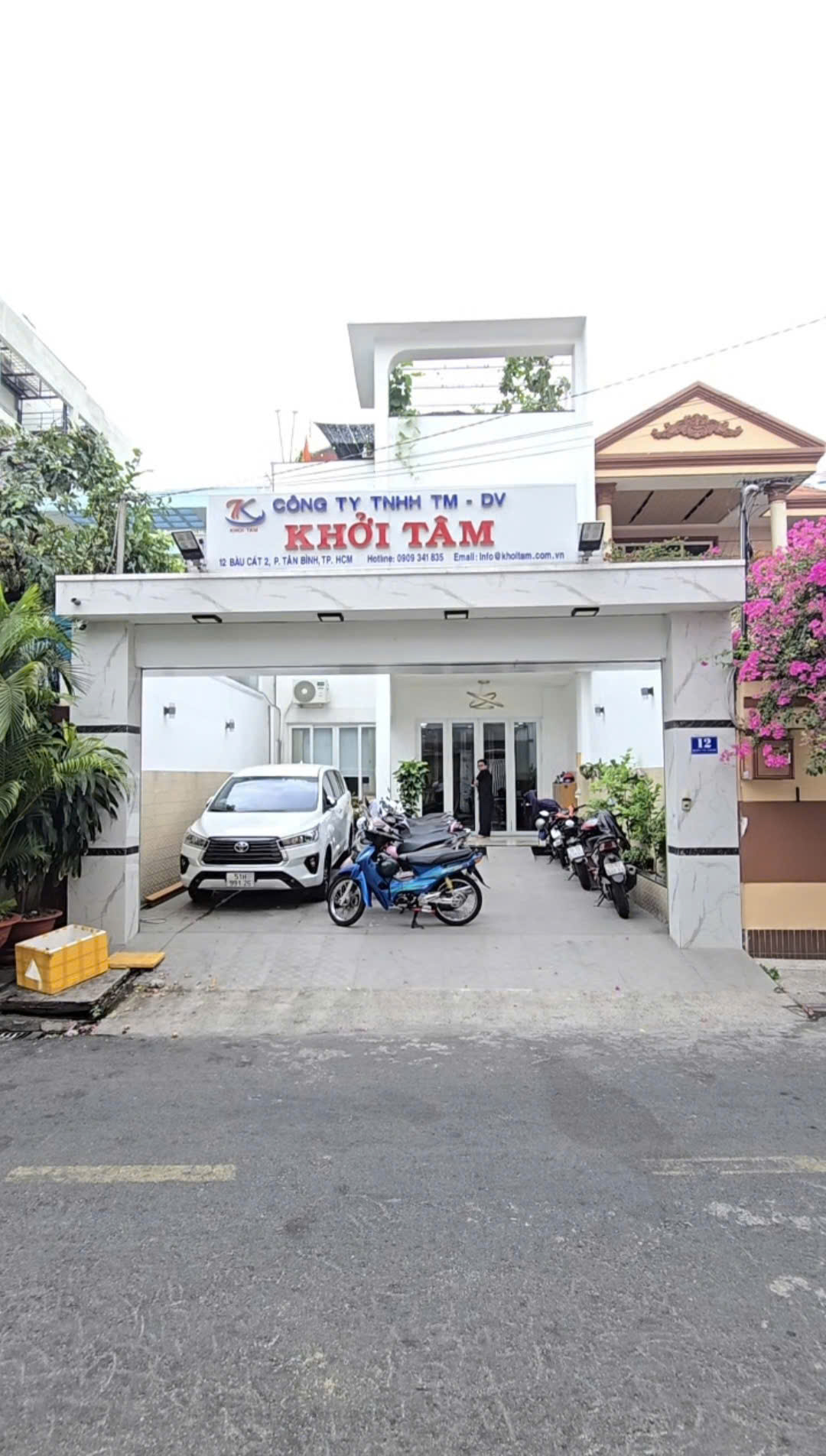 Bán nhà mặt tiền đường Bàu Cát 2