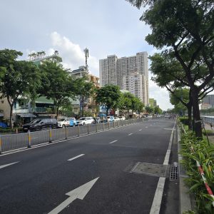 Bán tòa nhà mặt tiền đường Bến Vân Đồn