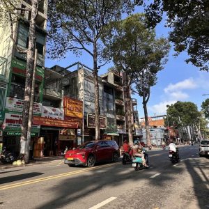 Bán nhà mặt tiền 225 Nguyễn Chí Thanh