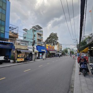 Bán tòa nhà mặt tiền Lê Quang Định