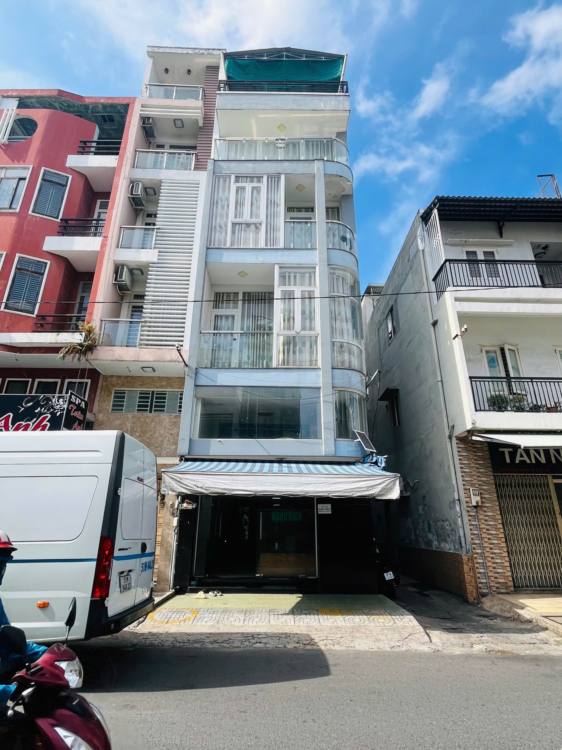 Bán nhà mặt tiền 379 Hòa Hảo