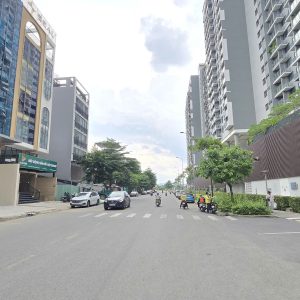 Bán tòa nhà mặt tiền đường Tạ Hiện